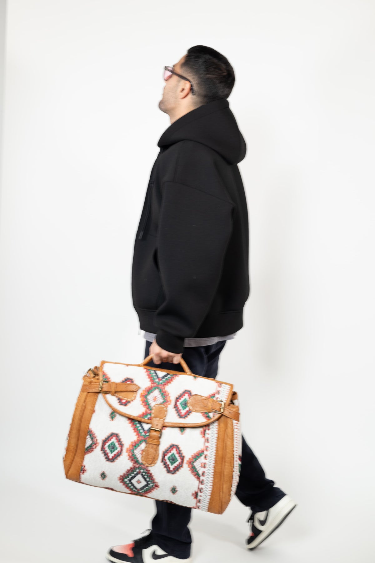 Sac Naya en cuir et chenille tissée